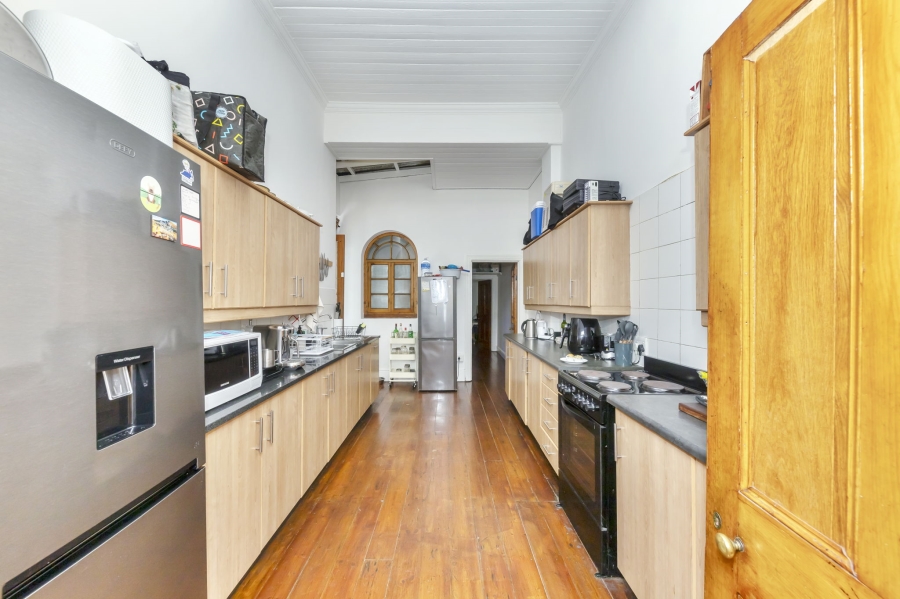 To Let 4 Bedroom Property for Rent in Mowbray Western Cape